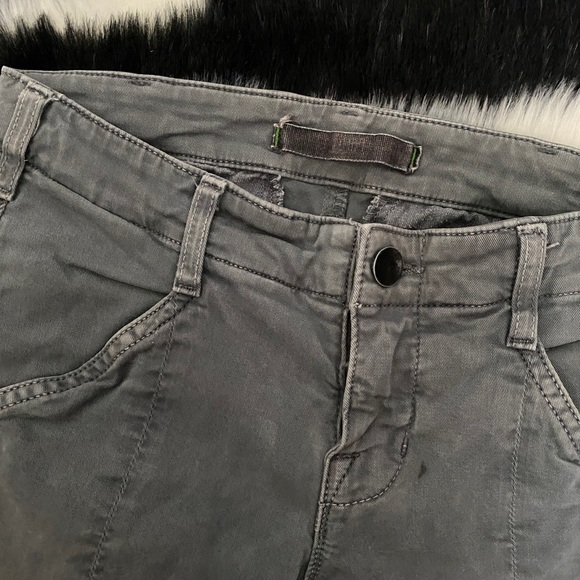 J BRAND Japanese Luxe Twill Cargo Pants - Picture 3 of 5